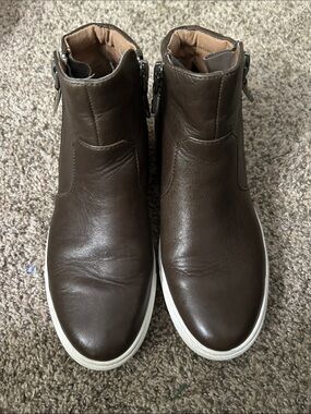 Gentle Souls by Kenneth Cole Carole Leather High-Top Sneakers Brown Size 7